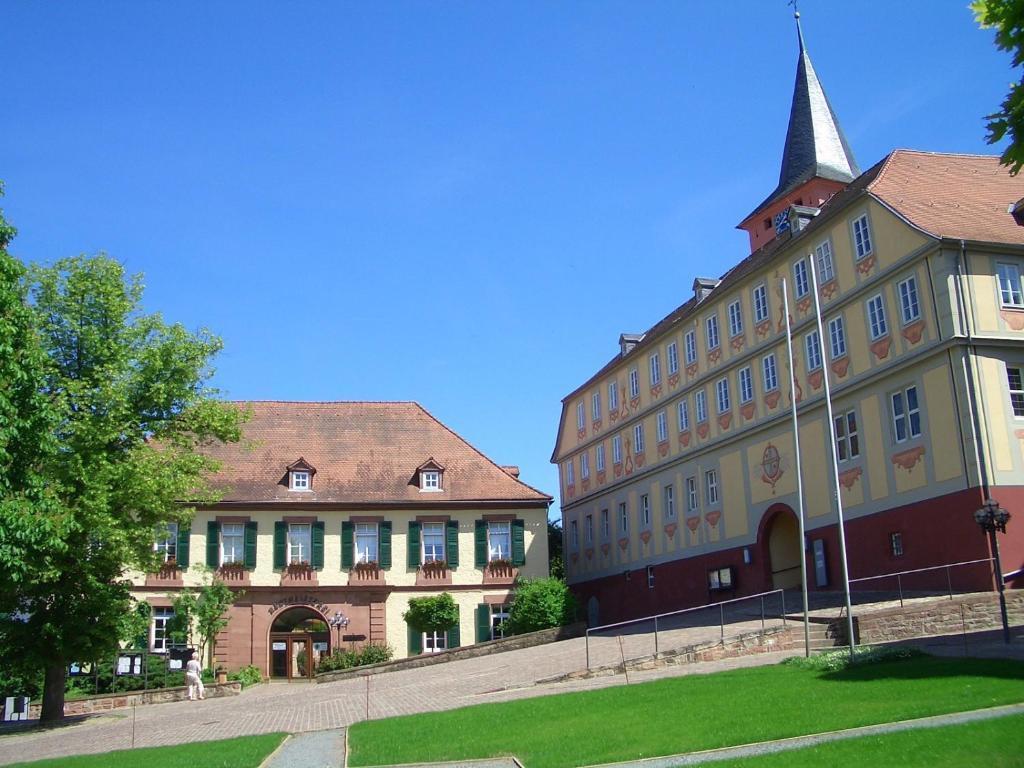 Hotel Schloessmann Garni Bad König Exterior foto
