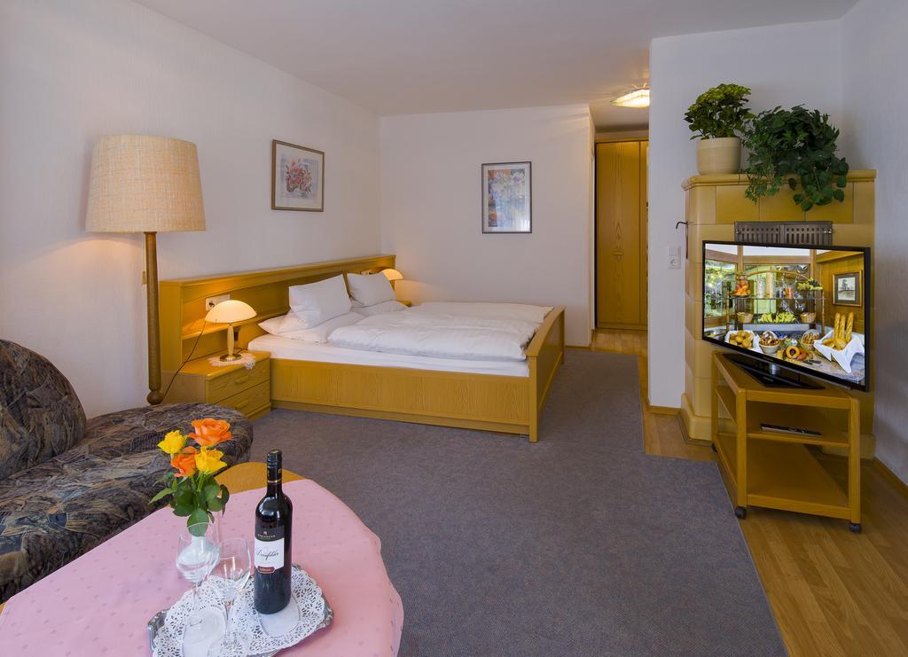Hotel Schloessmann Garni Bad König Habitación foto